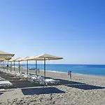 Otel Club Paradiso 5*