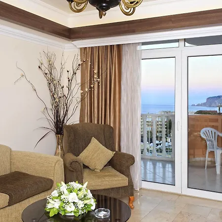 Club Paradiso Hotel