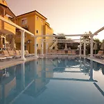Hotel Club Paradiso 5*