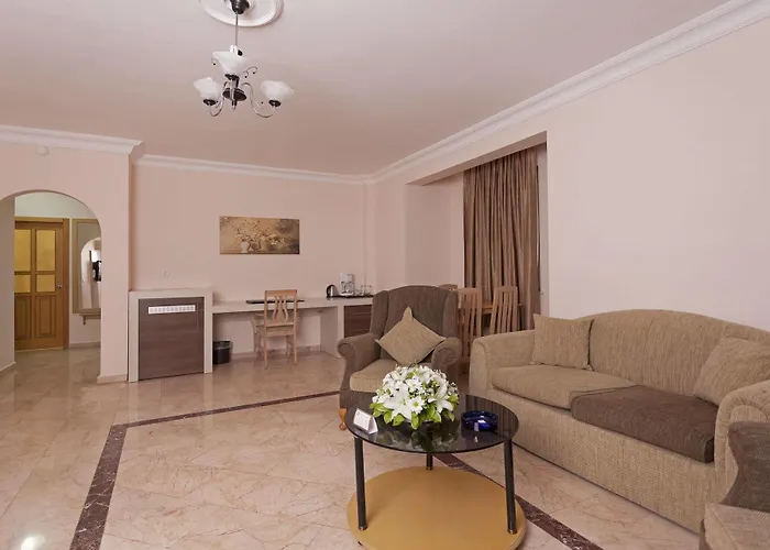 Hotel Club Paradiso 5*