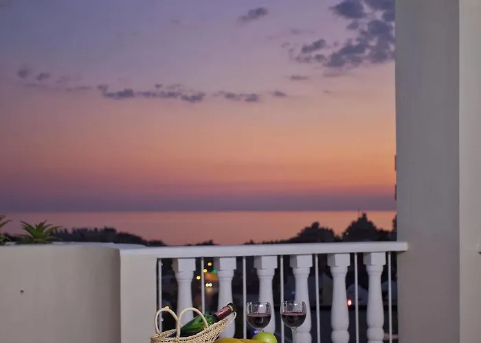 Club Paradiso Szálloda